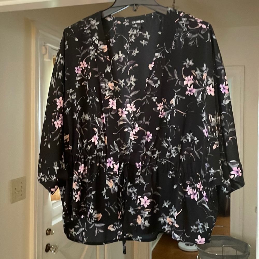 Express - Kimono Blouse